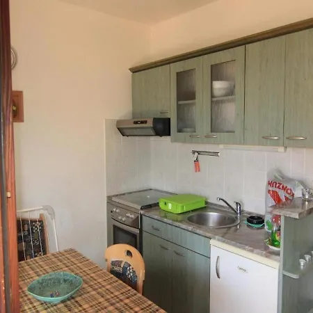 Apartment By The Sea Privlaka, Zadar - 22380 *